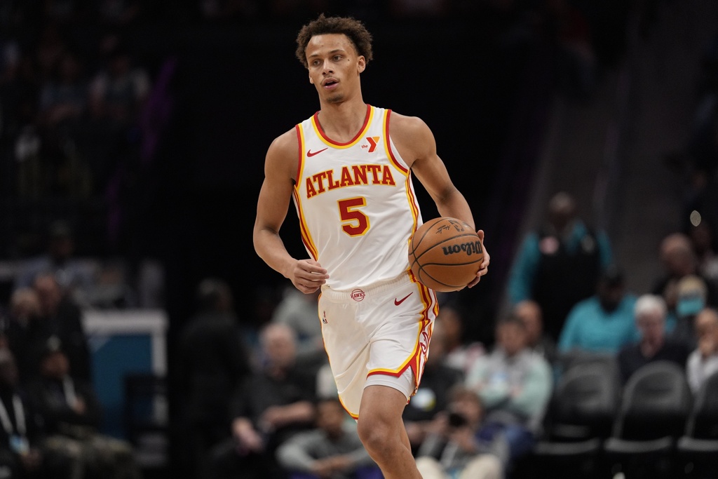 小南斯：如果丹尼尔斯没拿到DPOY 那不如说这就是个大个子奖